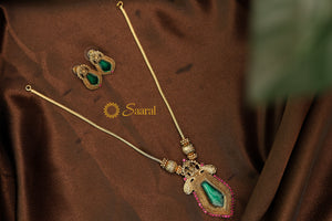 TRADITIONAL GREEN NECKLACE TRADITIONAL GREEN NECKLACE