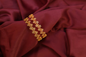 AD STONE FLOWER Type Bangles AD STONE FLOWER Type Bangles