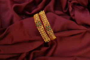 STUNNING TRADITIONAL BANGLE STUNNING TRADITIONAL BANGLE