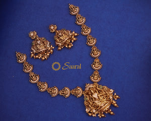 Antique necklace with Goddess Antique necklace with Goddess