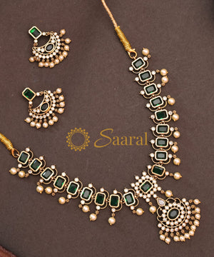 TRADITIONAL NECKLACE WITH PEARL HANGING TRADITIONAL NECKLACE WITH PEARL HANGING