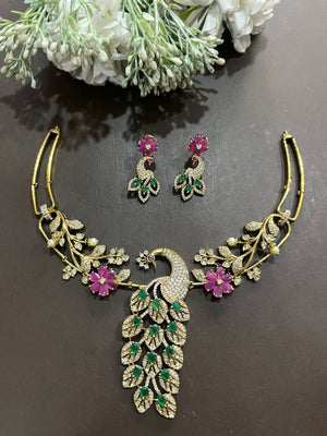 Statement Jwellery with Peacock Pendant Statement Jwellery with Peacock Pendant