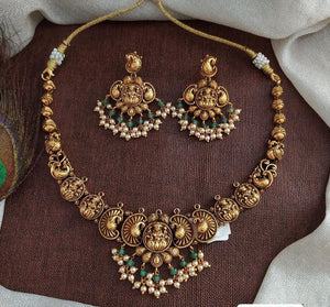 Stunning Antique necklace with Lakshmi Pendant Stunning Antique necklace with Lakshmi Pendant