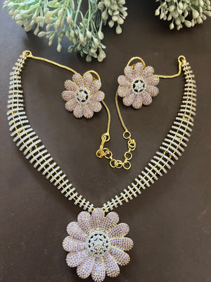 Trendy Designer Pattern Floral Necklace Trendy Designer Pattern Floral Necklace