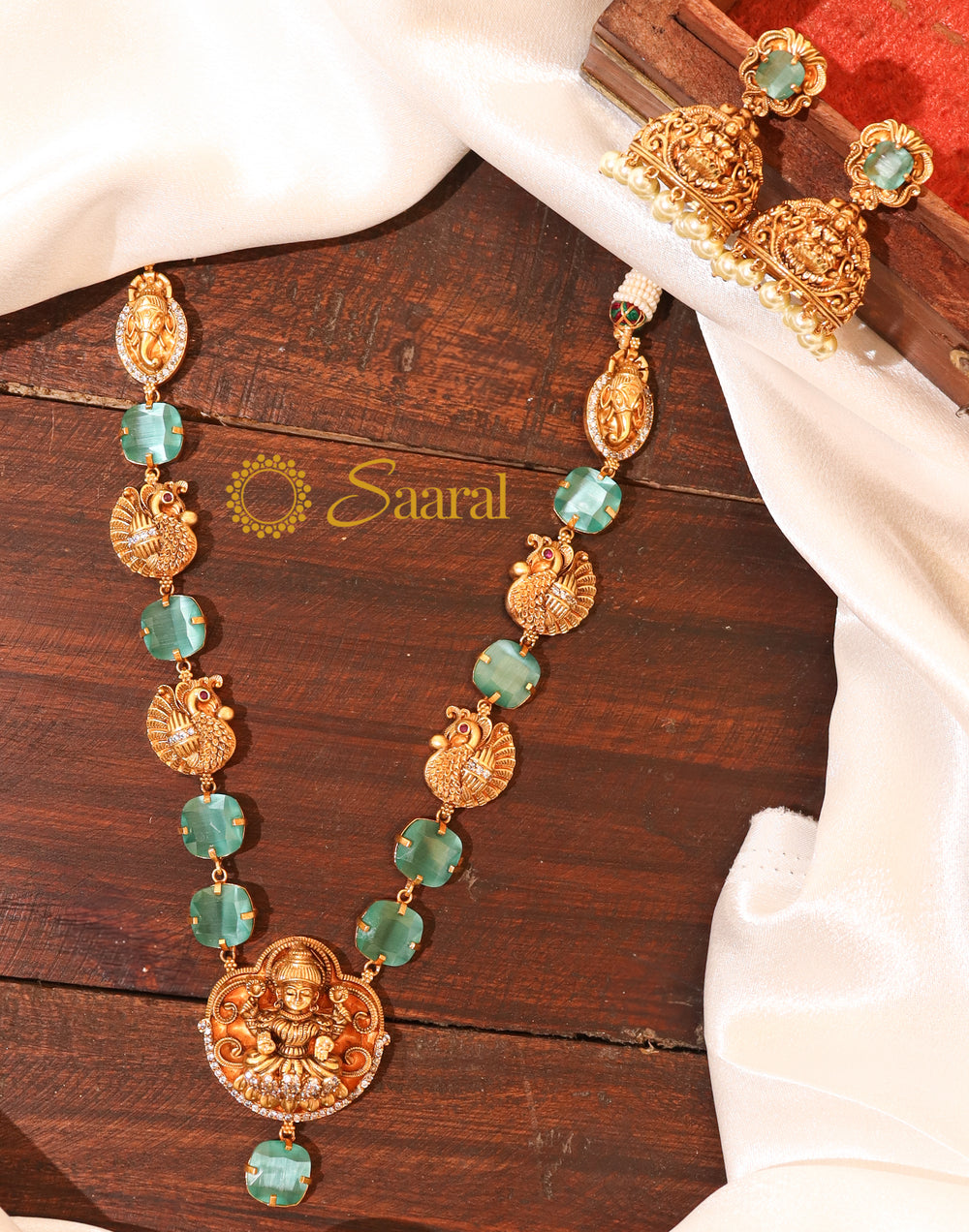Stylish peacock Necklaces