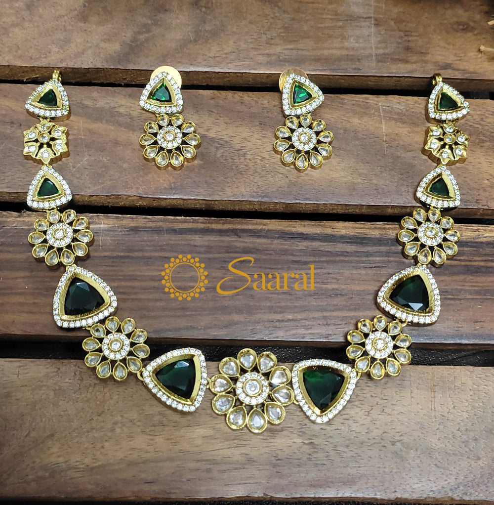 Green stone and flower pattern chocker