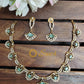 Feather like chocker set