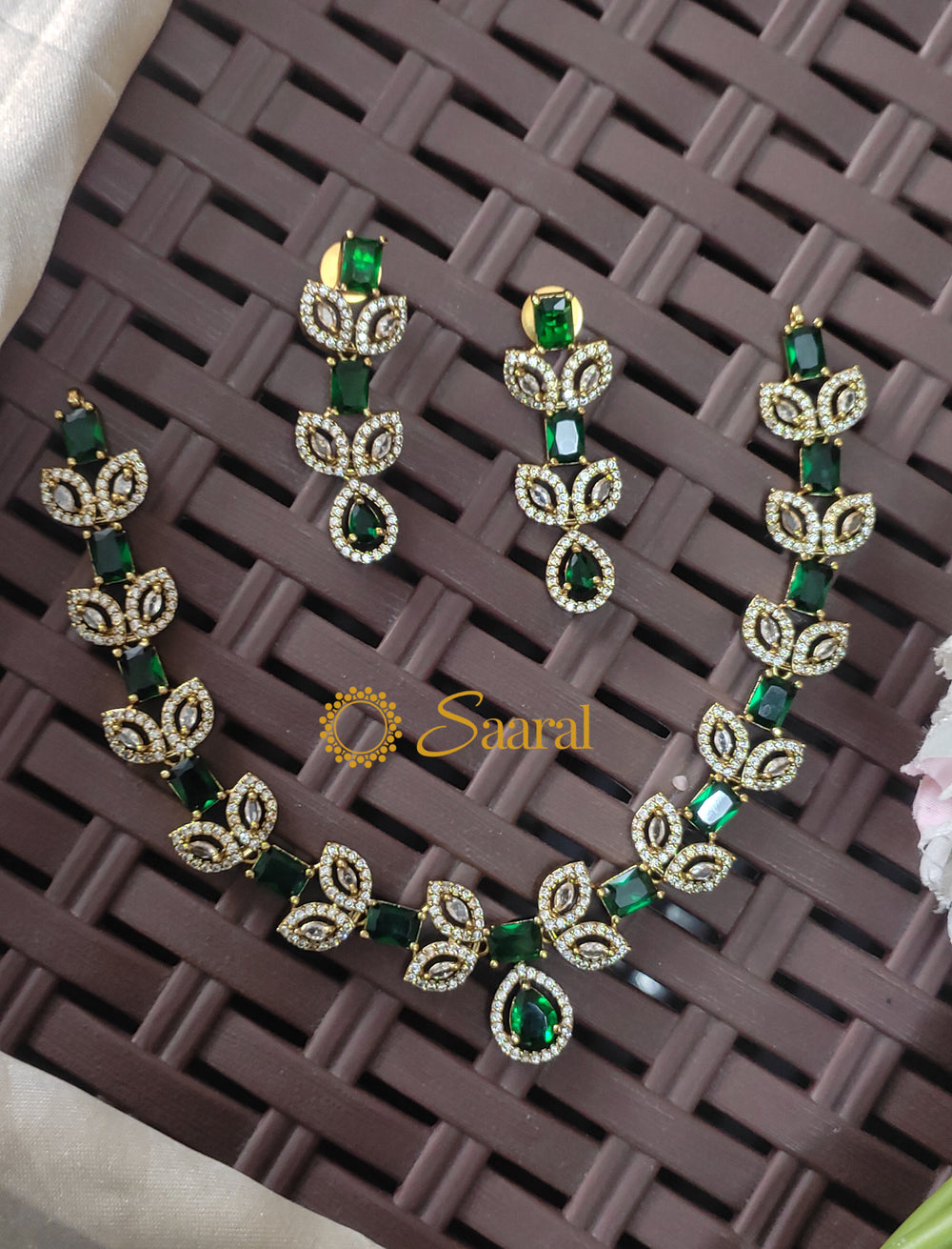 Leaf patter Jewlery set