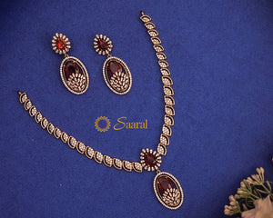 STUNNING Ruby NECKSET