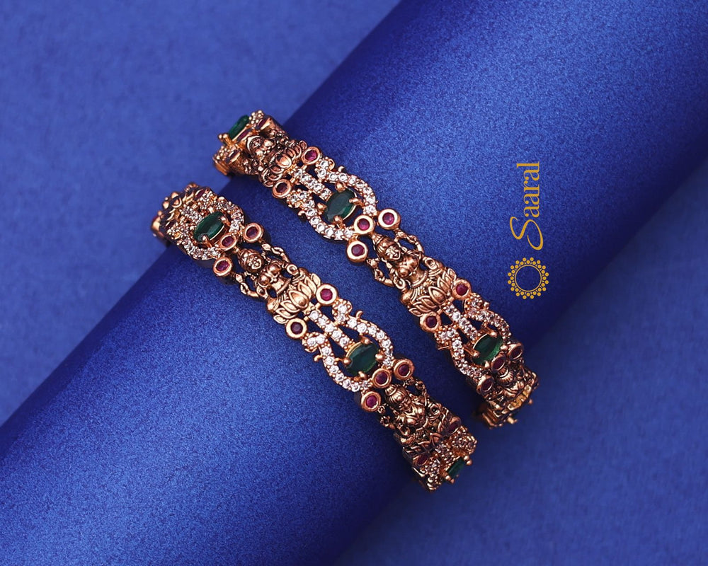 TRADITIONAL GREEN STONE BANGLE