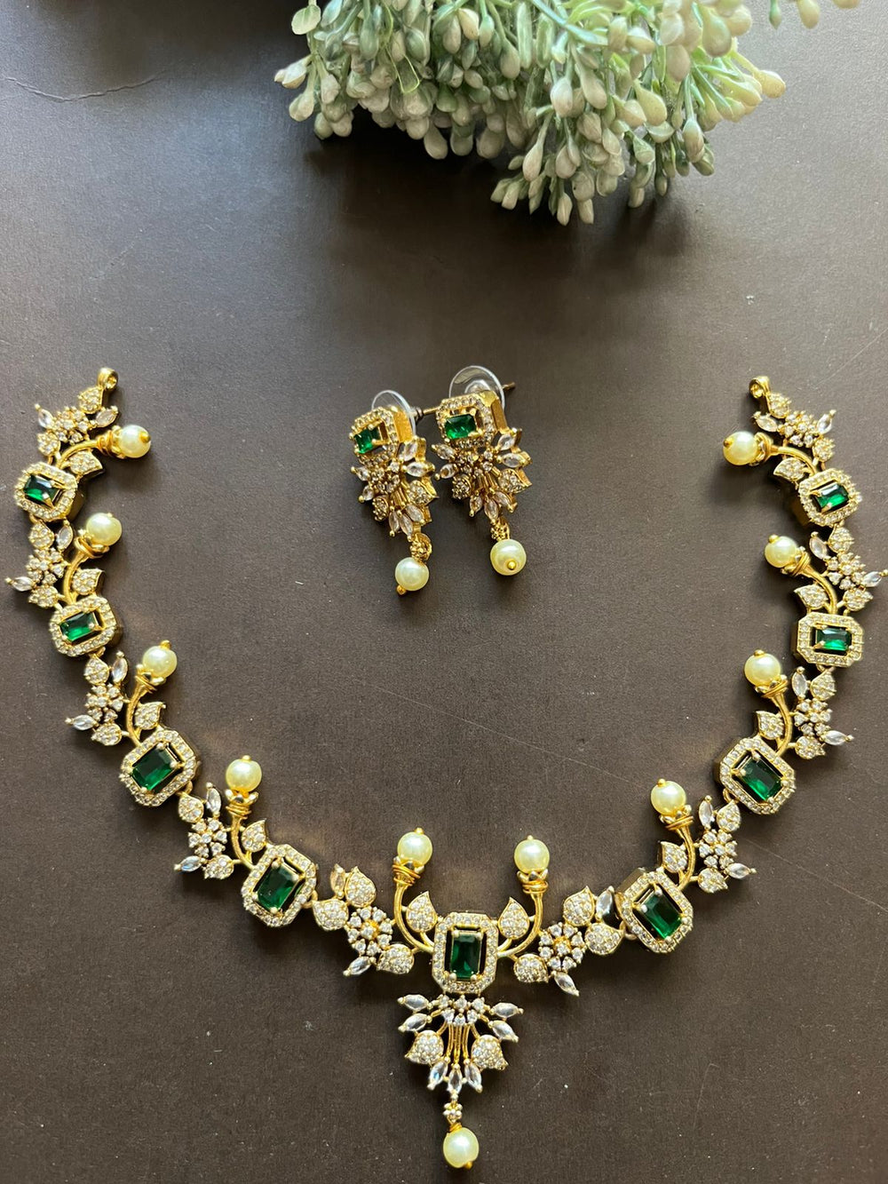 FLORAL PATTERN WITH BEADS